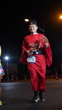 BIB: 43120
                            <button type="button" onclick="openModal(23128498)" class="btn btn-primary btn-sm float-right btn-popup" data-toggle="modal" data-target=".modal-high-quality">
                        <i class="fas fa-shopping-cart"></i> Add to Cart
                    </button>
                                            <button type="button" onclick="isThisMe(23128498, true)" class="btn btn-success btn-sm float-right btn-popup btn-isme hidden" data-toggle="tooltip" data-placement="bottom" title="นี่คือรูปของคุณใช่ไหม คลิกที่นี่เพื่อเอาเข้าอัลบั้ม">
                        <i class="fas fa-plus"></i> Add to album
                    </button>
                    <button type="button" onclick="isThisMe(23128498, false)" class="btn btn-warning btn-sm float-right btn-popup btn-isnotme hidden">
                        <i class="fas fa-ban"></i> Remove from album
                    </button>